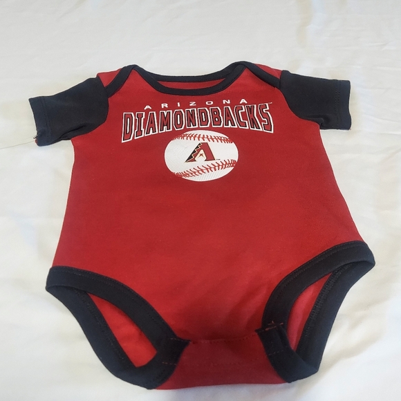 Mlb arizona diamondbacks boys 3 pack bodysuit set size 0-3m. Nwt. - Picture 4 of 8